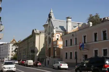 Рус - на Пречистенке - 60
