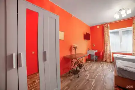 Avia House - 46