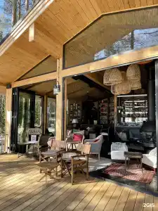 We Lodge - 101
