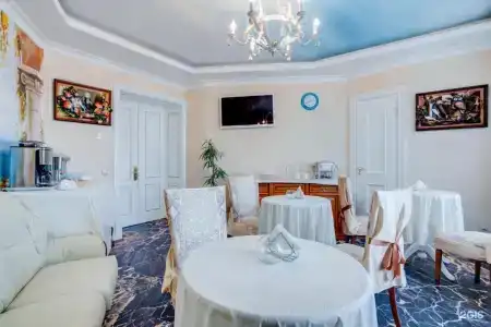 "Голден" - 4