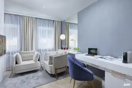 V Hotel - 2
