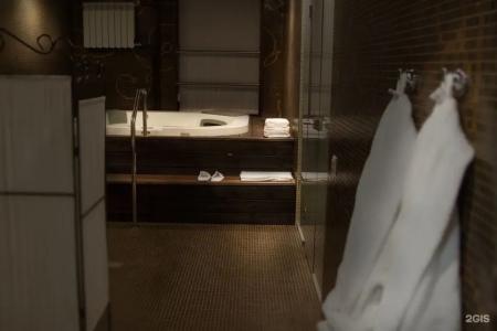 Ost West Club - 102