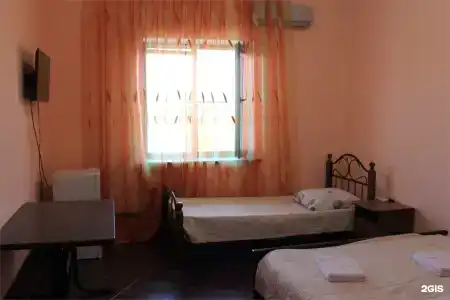 Золотые Пески - 4