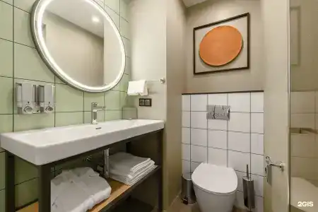 Hampton by Hilton - 6