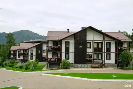 Гостиничный комплекс курорта Манжерок - 1