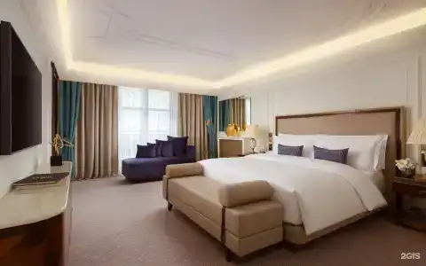 The Carlton - 35