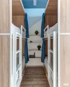Roomy Hostel - 49