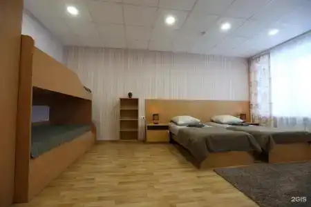 на Набережной - 12