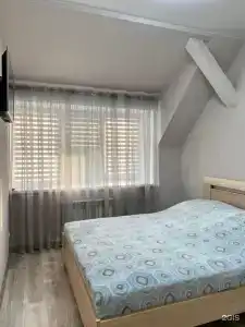 На Парижской - 40