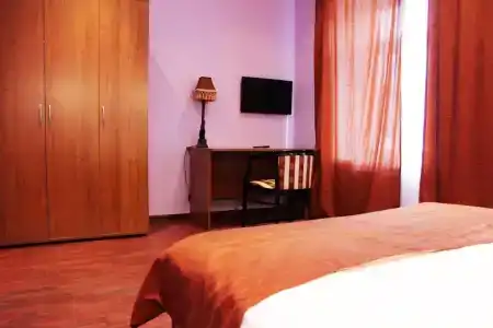 Orange House - 33