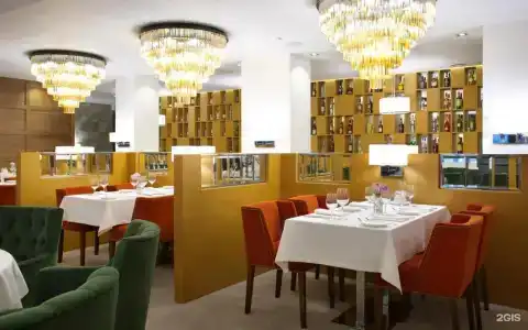 DoubleTree by Hilton - 41