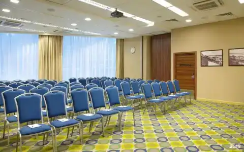 Hampton by Hilton - 60
