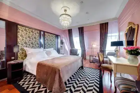 Dom Boutique Hotel - 1