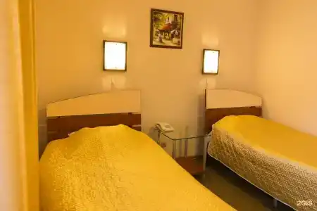Suite - 83