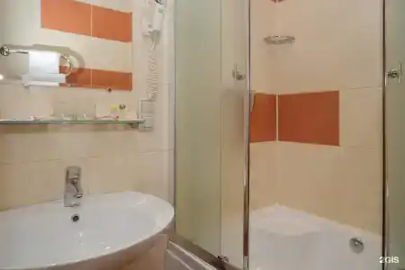 Сити-отель Парус - 172