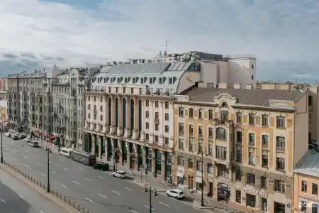 Crown Hotel St. Petersburg - 28