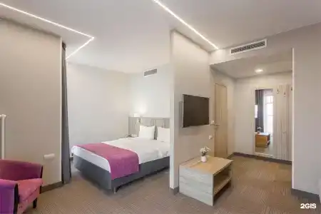 Harbor Club - 9