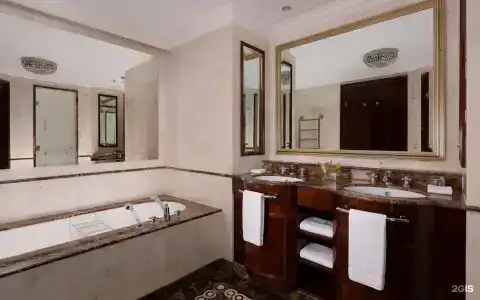 The Carlton - 5