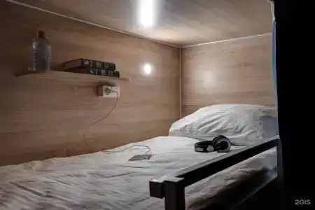 Roomy Hostel - 39