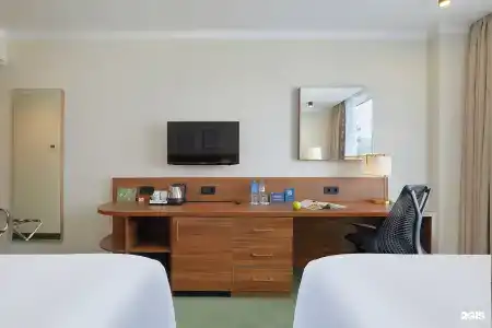 Hilton Garden Inn - 16
