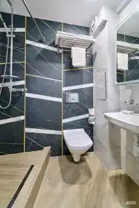 Театральный - 16