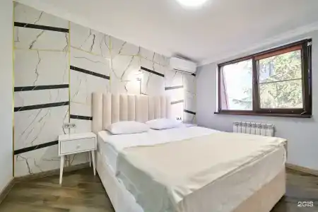 Театральный - 3
