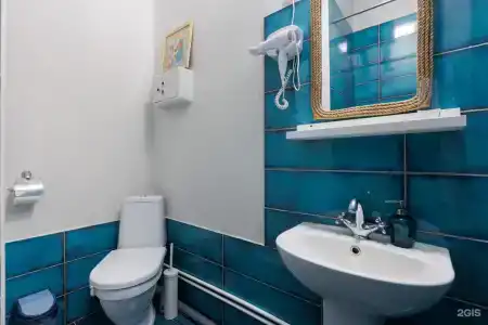 Academ Inn - 125