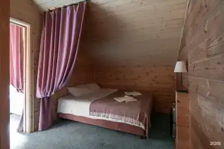 Деревянный коттедж с бассейном и баней - 61