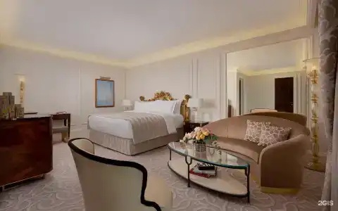 The Carlton - 12