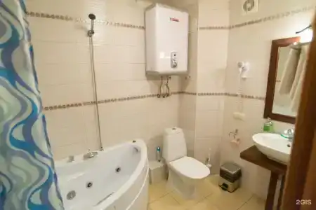Suite - 108