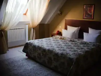 Премьер - 52