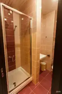 Gold House - 14
