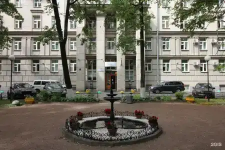 У фонтана - 83