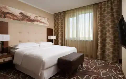 Sheraton Skypoint Luxe - 10