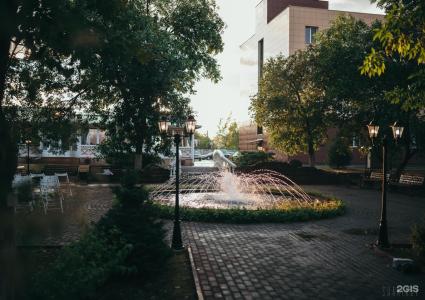 Green Hall - 18
