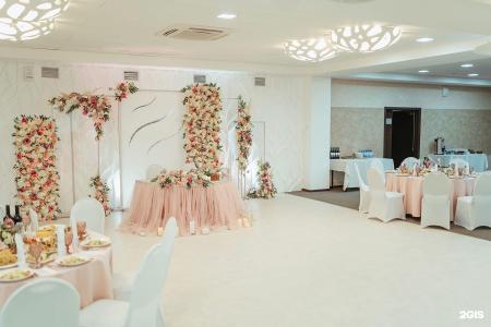 Green Hall - 82