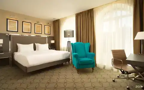 DoubleTree by Hilton - 27