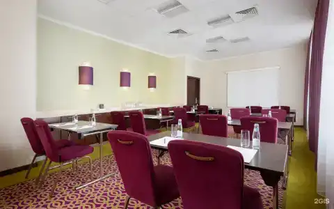 Cort Inn - 60