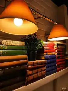 Avia House - 60
