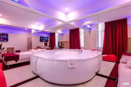 Gipnoz na Kutuzovskom (Гипноз на Кутузовском) - 1