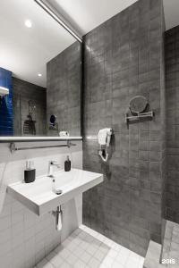 Vertical Boutique - 147
