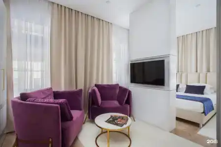 V Hotel - 12