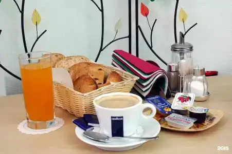 Невский 3 Гостевой дом - 2