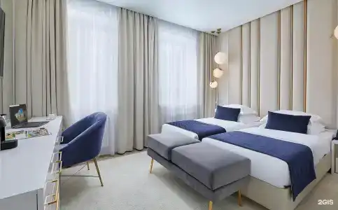 V Hotel - 1