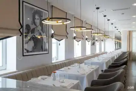 V Hotel - 5