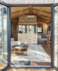 We Lodge - 102