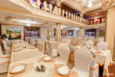 Golden Plaza - 23