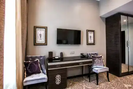 Majestic Boutique Deluxe - 81