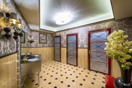 Majestic Boutique Deluxe - 129