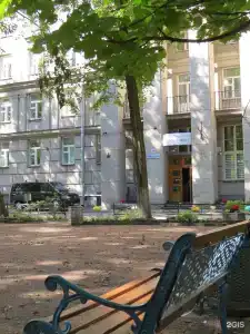 У фонтана - 51